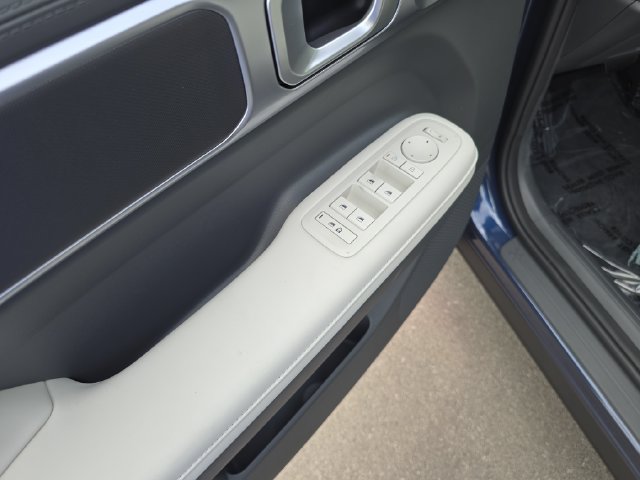 New 2027 Hyundai Santa Fe SEL FWD image 11