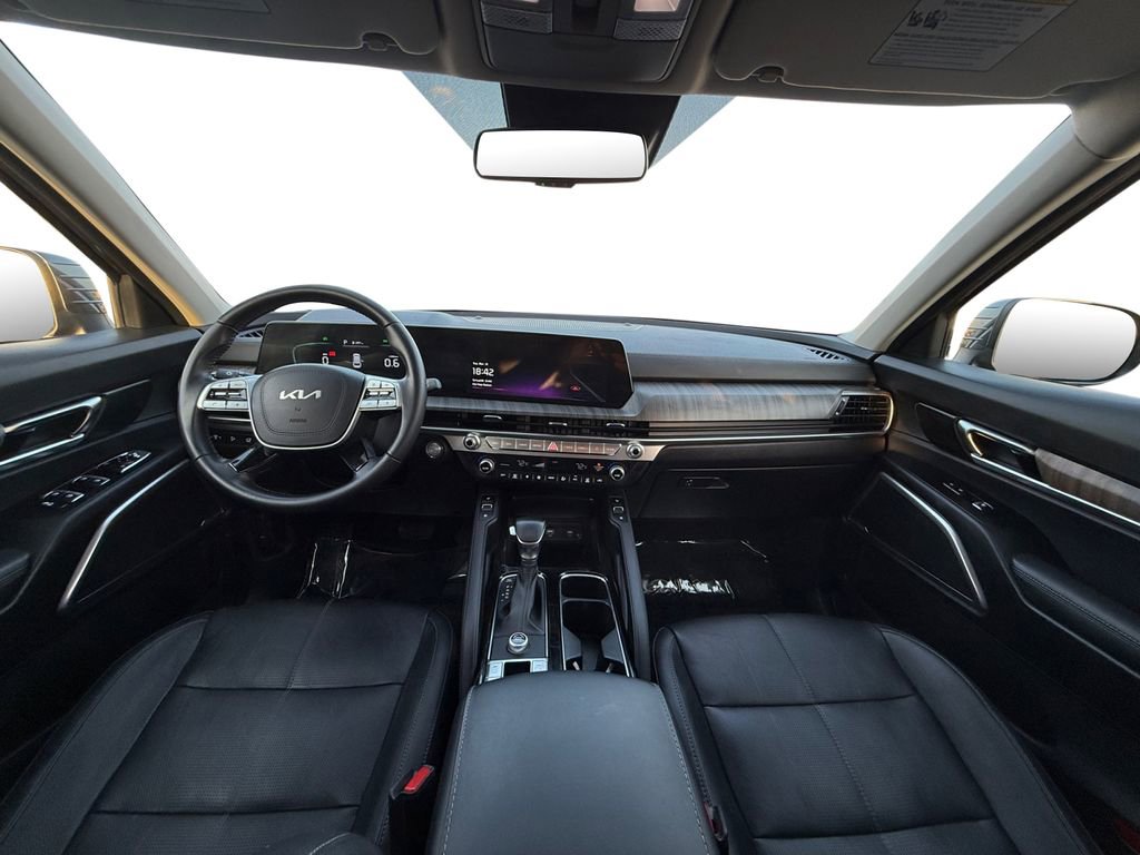Certified 2024 Kia Telluride EX image 13