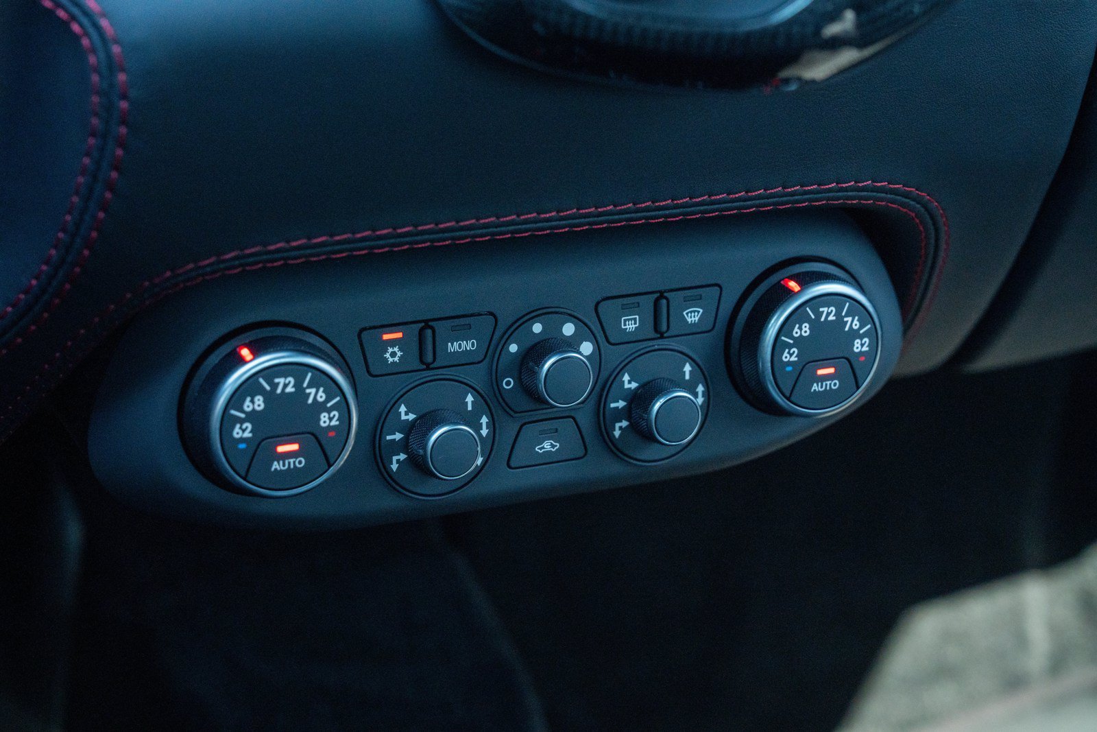 Used 2010 Ferrari 458 Italia Coupe RWD image 43