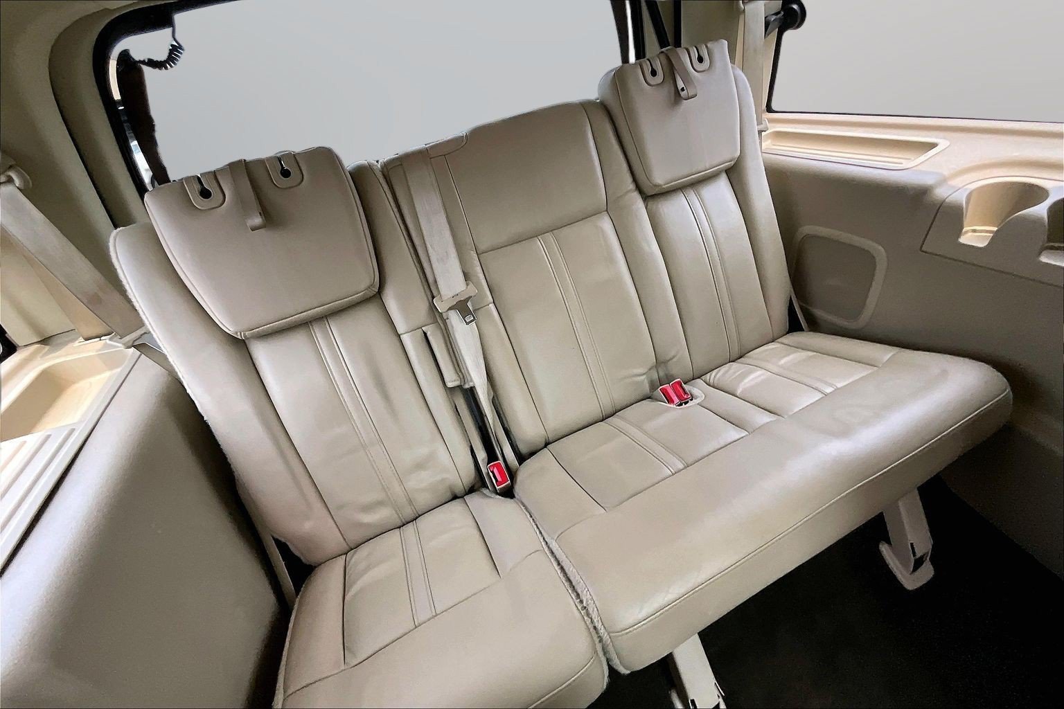Used 2015 Lincoln Navigator 4WD w/ Equipment Group 101A Reserve image 19
