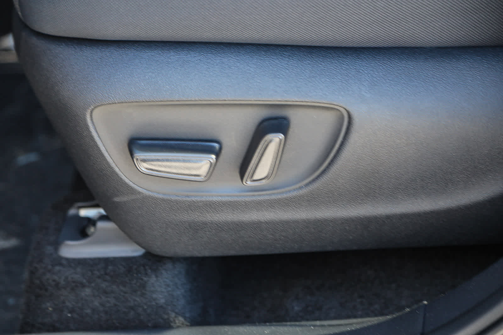 New 2025 Toyota Highlander LE image 20