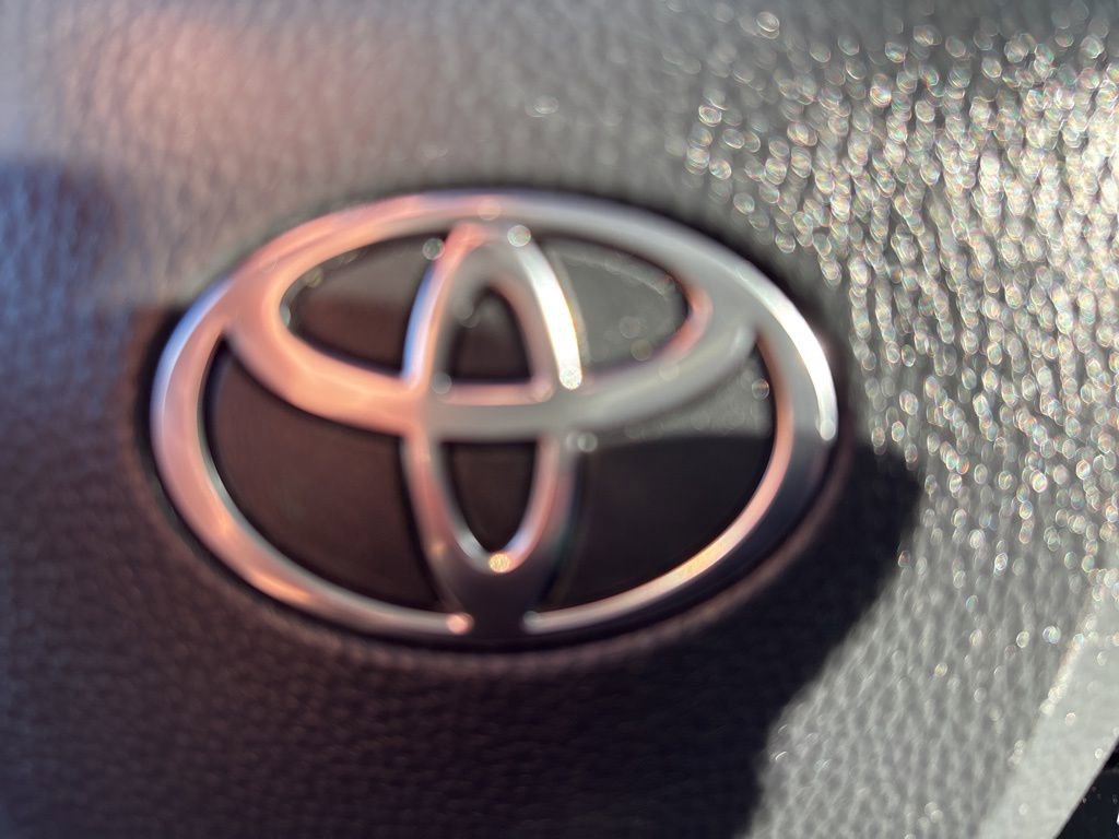 Used 2025 Toyota Camry SE image 24