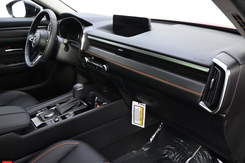 Certified 2025 MAZDA CX-50 2.5 Hybrid w/ Weather Package image 15