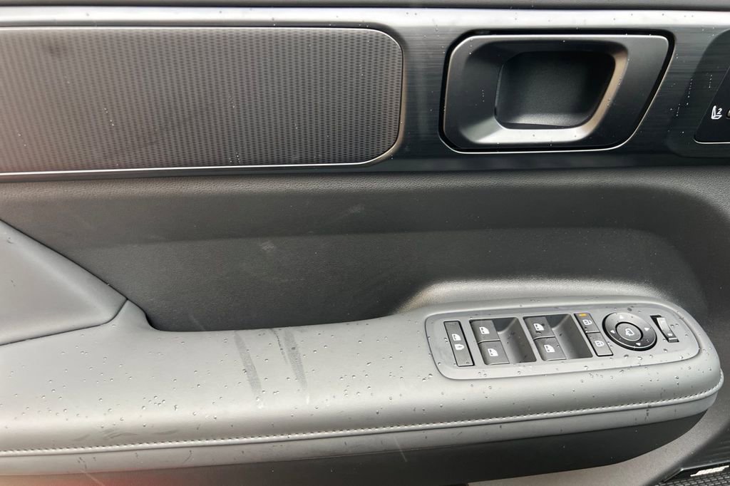 New 2026 Hyundai Santa Fe Calligraphy image 9