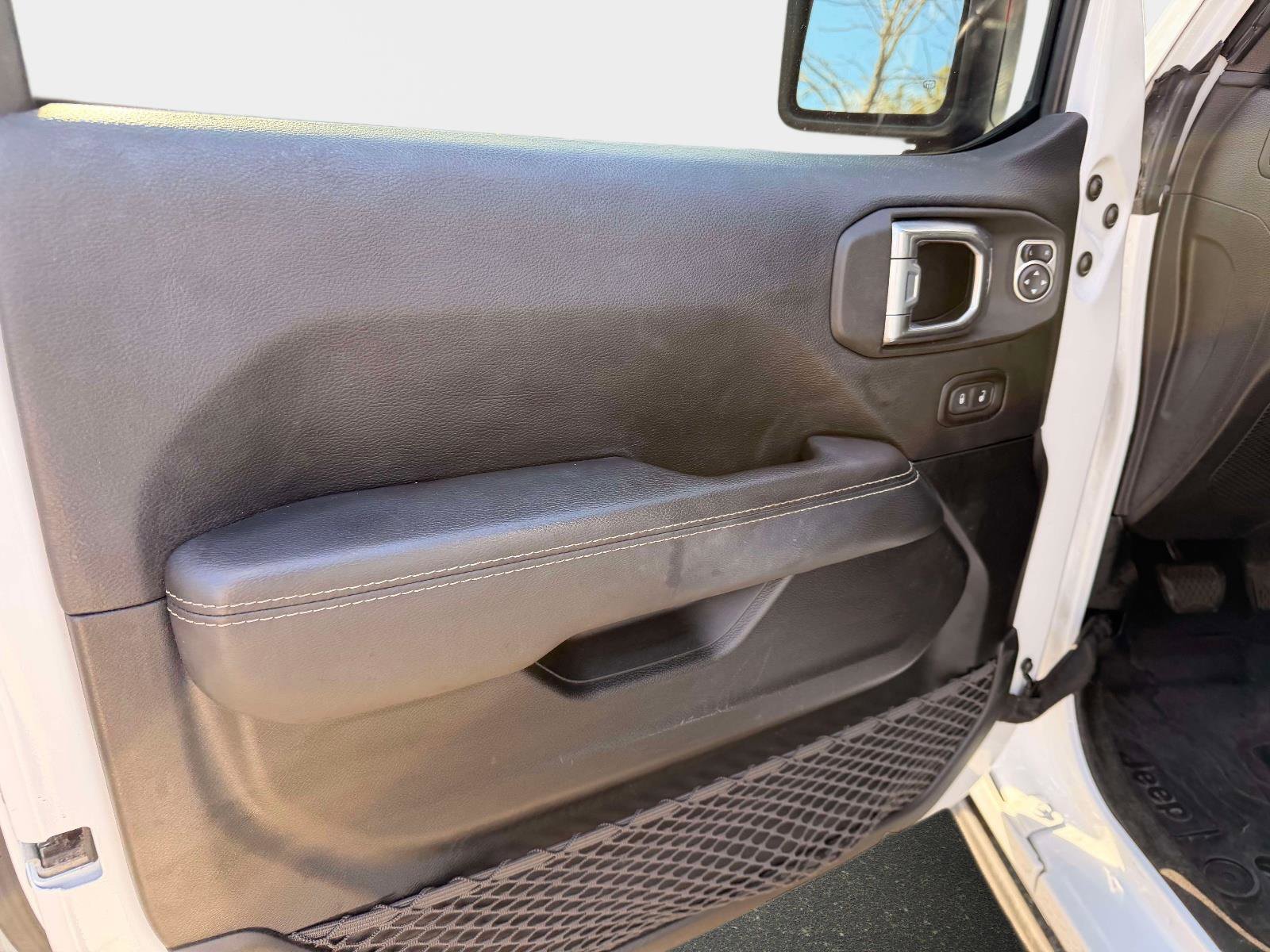 Used 2021 Jeep Wrangler Unlimited Sahara image 16