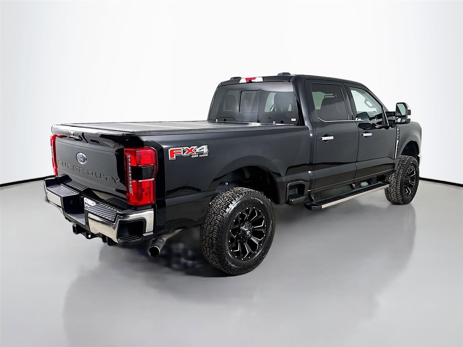 Used 2024 Ford F250 Lariat w/ Chrome Package image 8