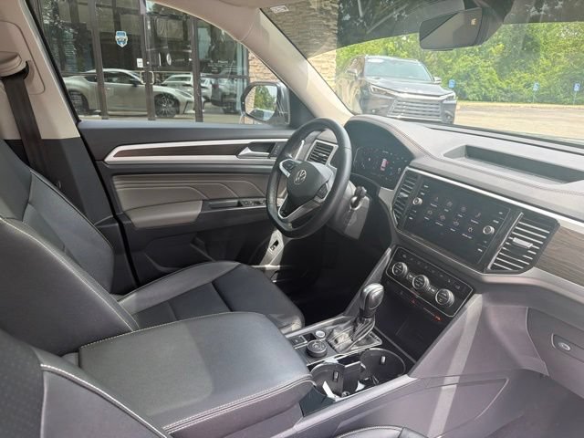 Used 2023 Volkswagen Atlas SE w/ Panoramic Sunroof Package AWD/4WD image 30