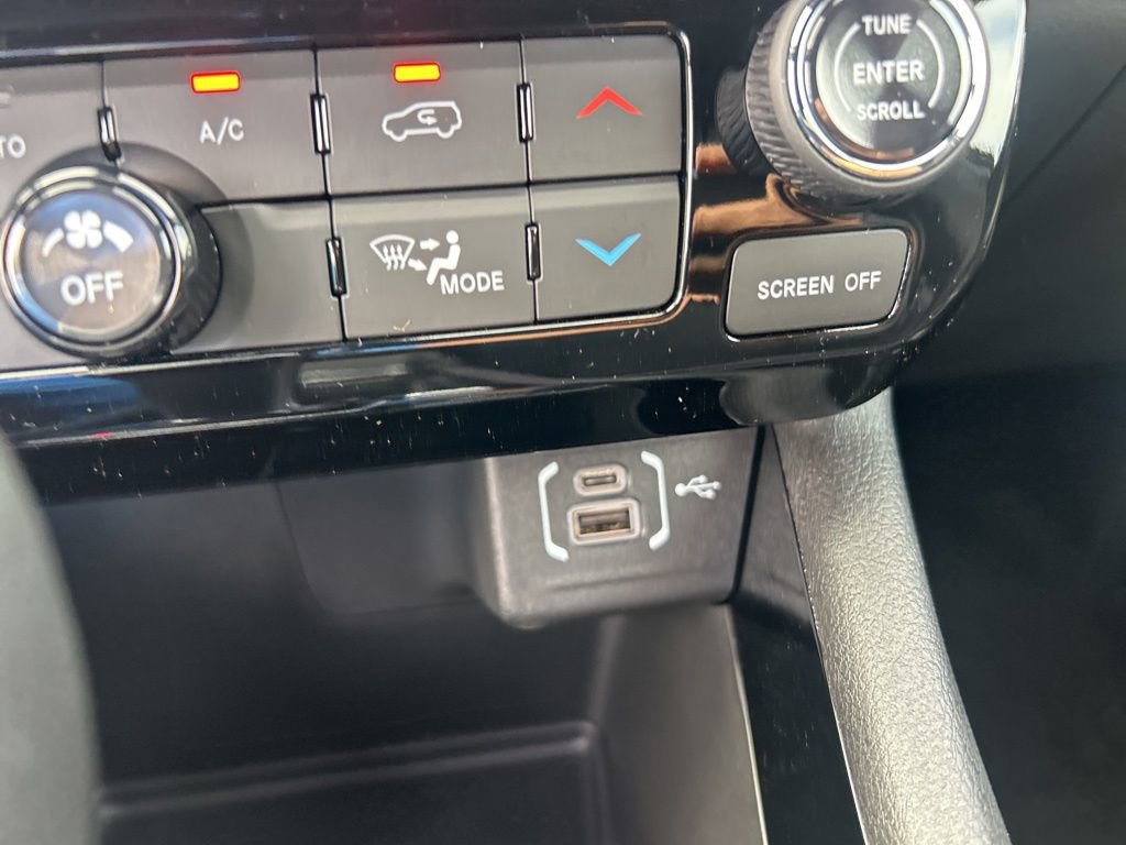 New 2025 Jeep Compass Latitude w/ Sun & Sound Group image 41