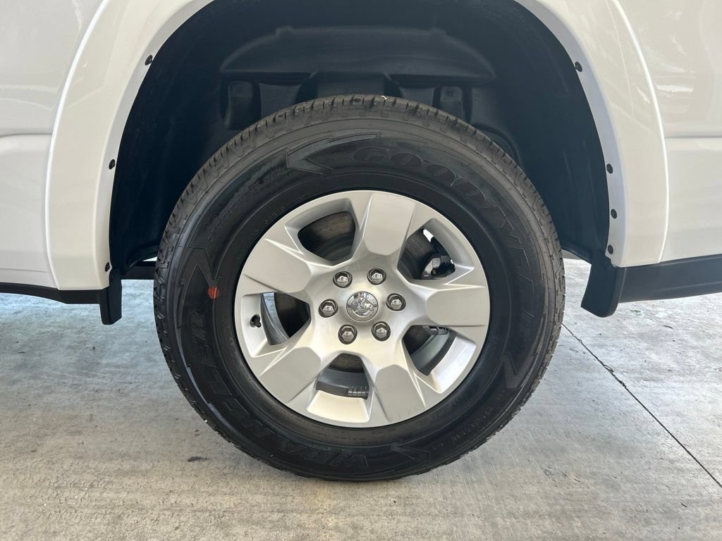 Used 2026 RAM 1500 Big Horn AWD/4WD image 17