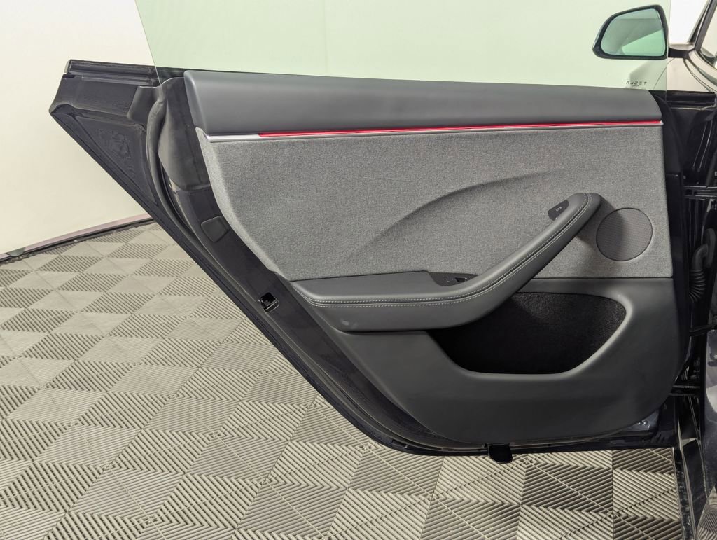 Used 2024 Tesla Model 3 Standard Range image 49