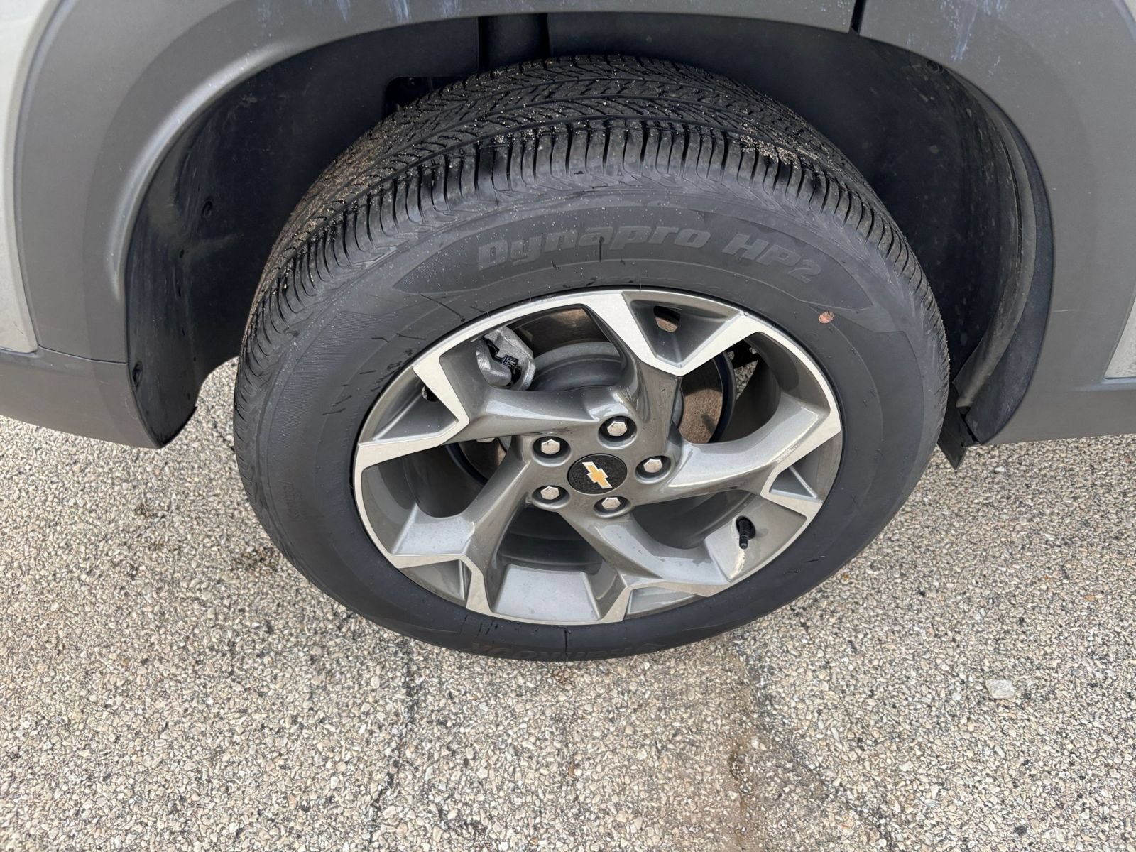Used 2025 Chevrolet Trax LT FWD image 29
