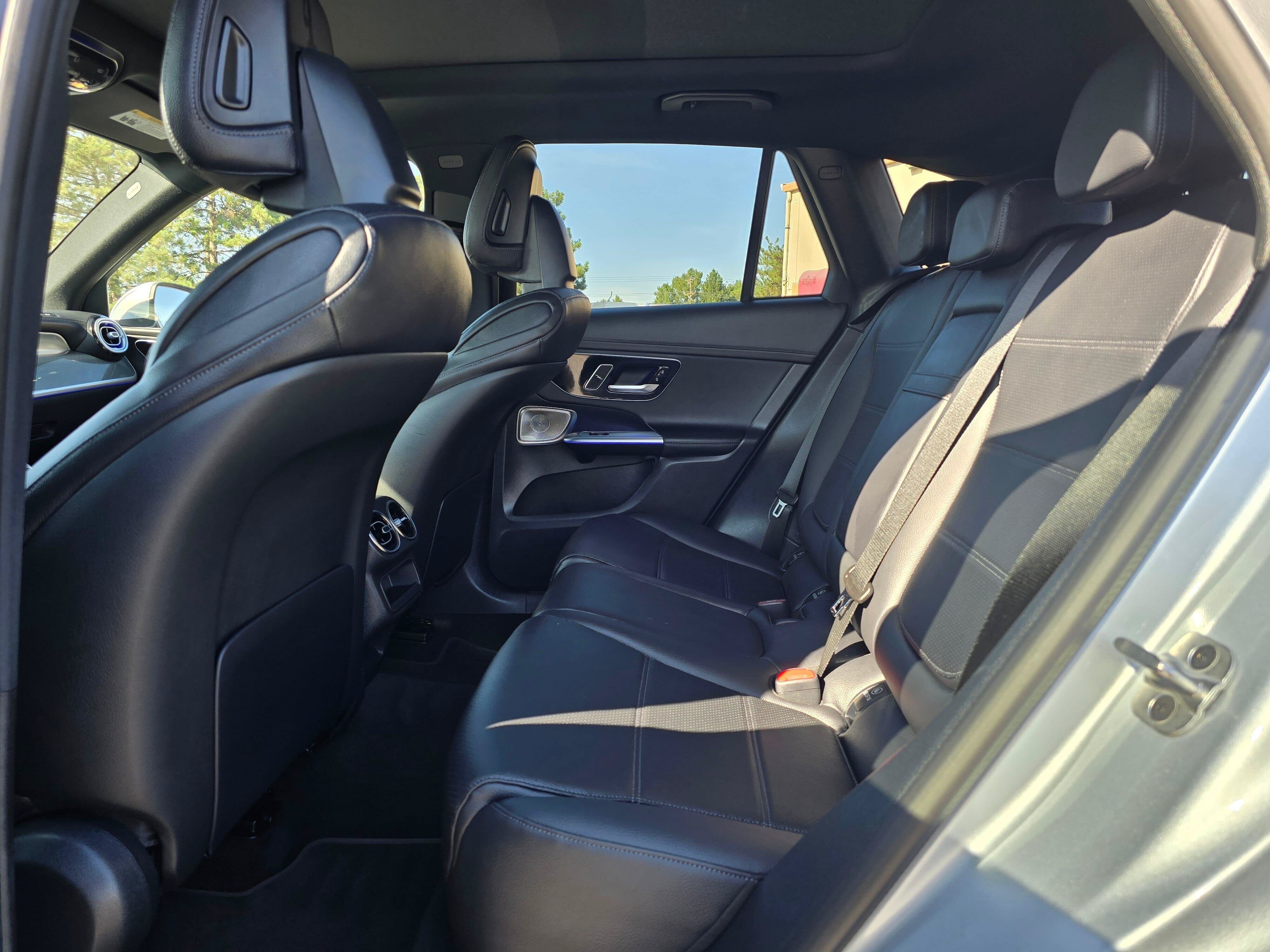 Used 2023 Mercedes-Benz GLC 300 4MATIC image 12