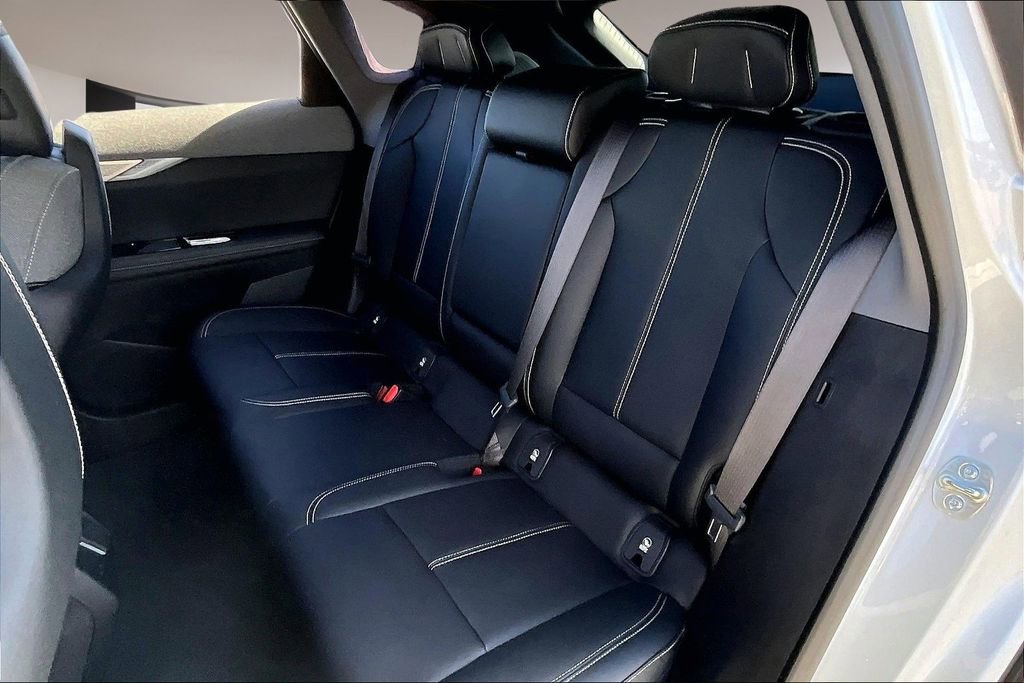 Certified 2025 Cadillac Optiq Luxury 1 image 26