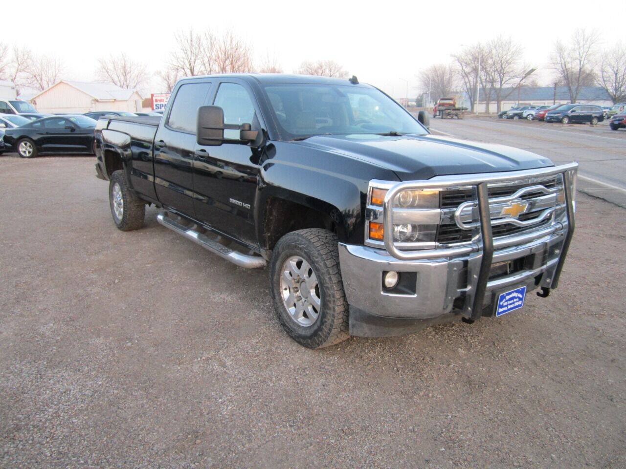 Used 2015 Chevrolet Silverado 3500 LT w/ LT Convenience Package AWD/4WD image 2