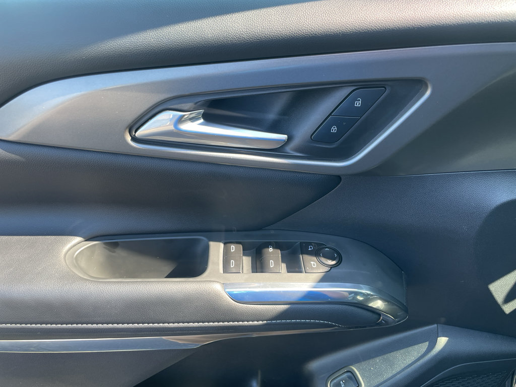 Certified 2026 Chevrolet Traverse LT FWD image 18