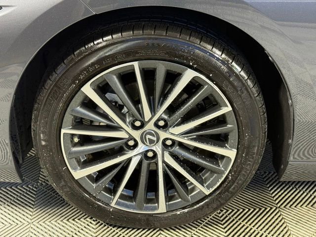 Certified 2025 Lexus ES 300h 300h w/ Premium Package image 16