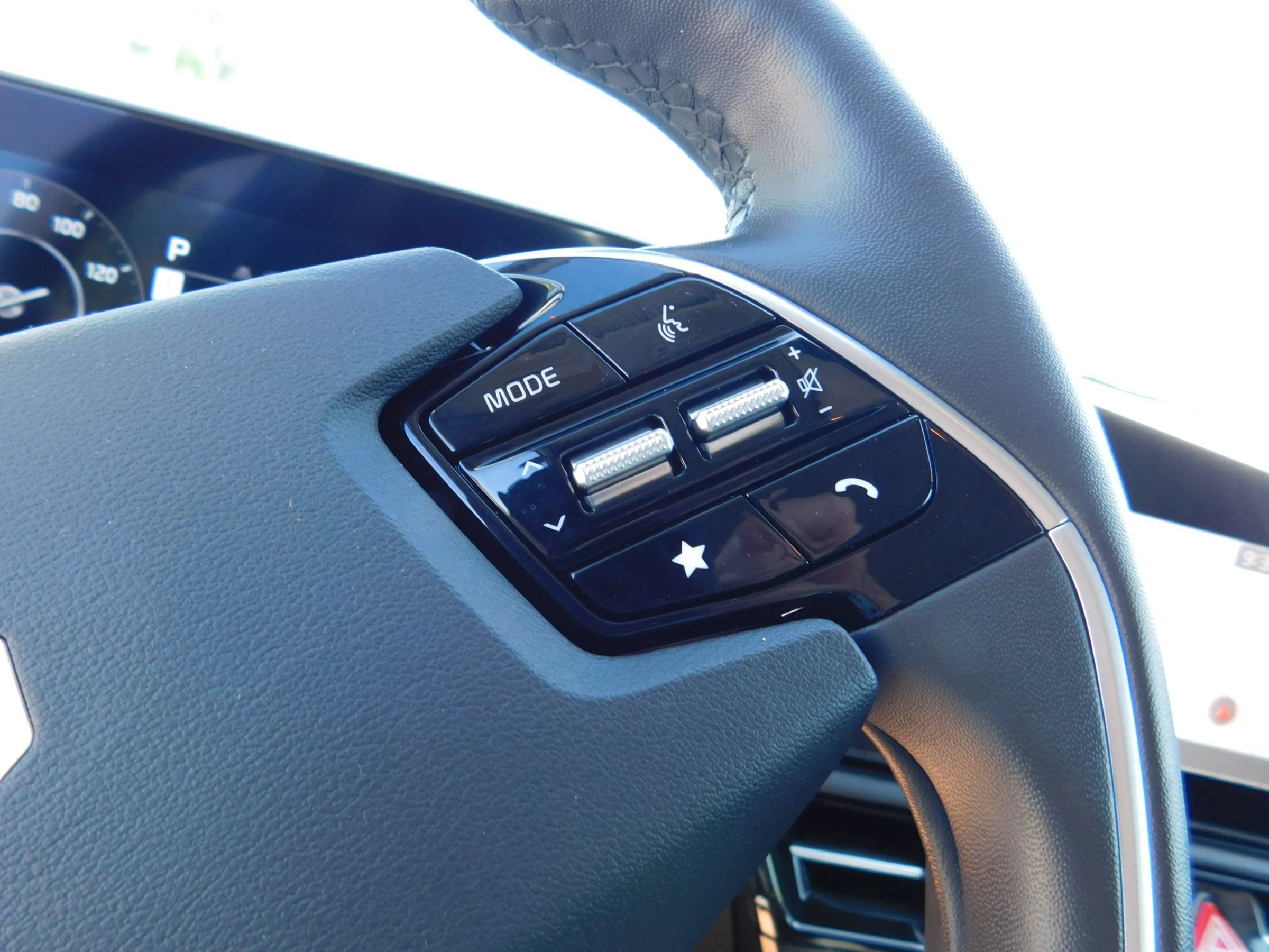 Used 2024 Kia Niro Wind w/ Wind Preserve Package FWD image 23