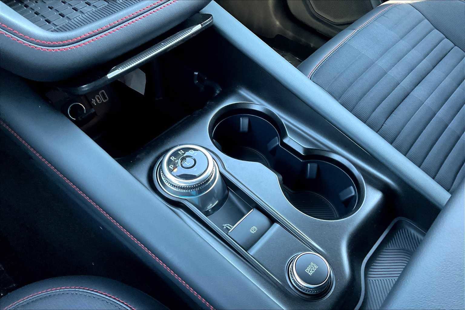 New 2025 Ford Explorer ST-Line w/ Premium Package image 7