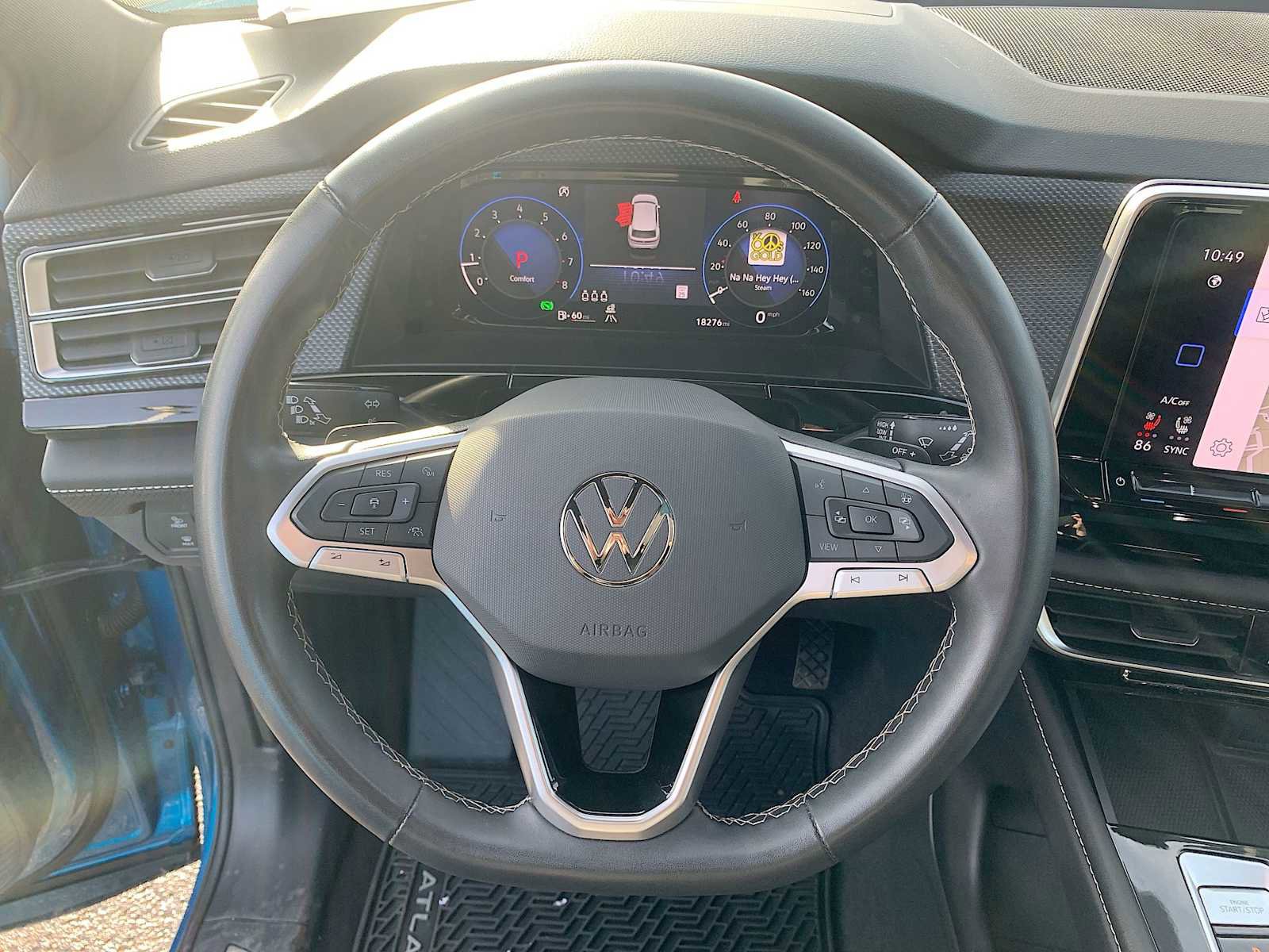 Used 2024 Volkswagen Atlas Cross Sport SEL image 11