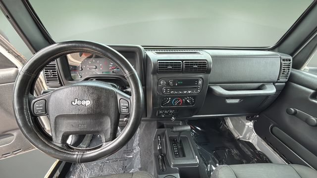 Used 2006 Jeep Wrangler Unlimited AWD/4WD image 17