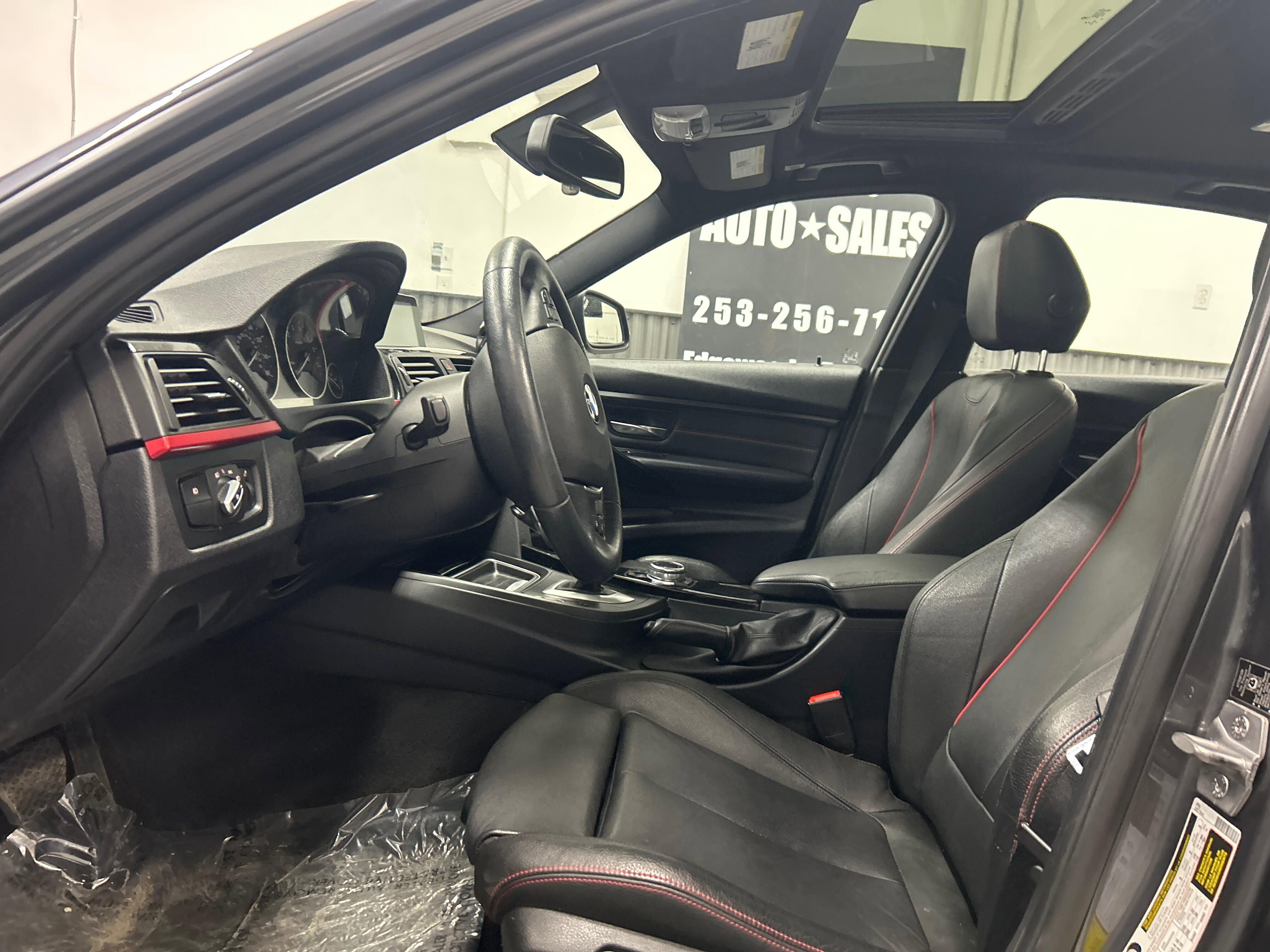 Used 2014 BMW 335i Sedan RWD image 8