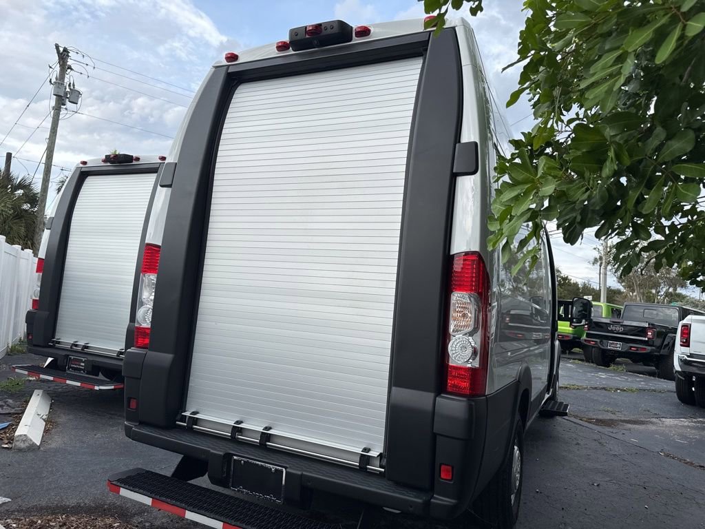 Used 2024 RAM ProMaster 3500 w/ Delivery Van Package image 3
