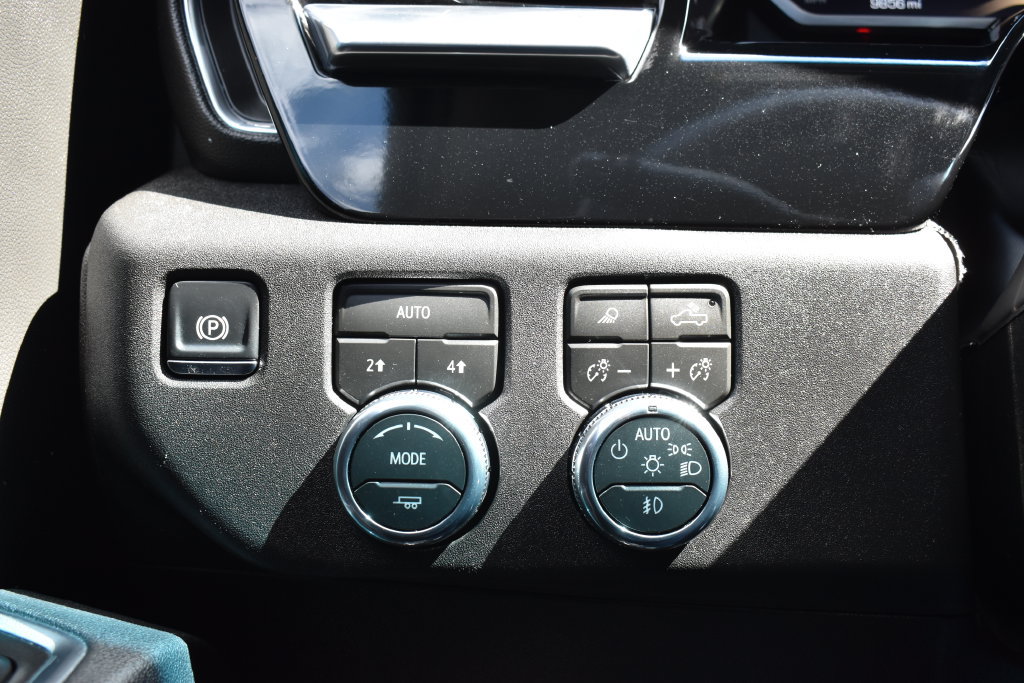 Used 2026 GMC Sierra 1500 SLT AWD/4WD image 23