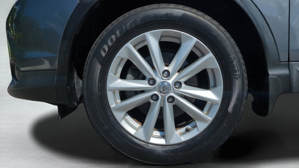 Used 2018 Nissan Rogue Sport SV FWD image 26