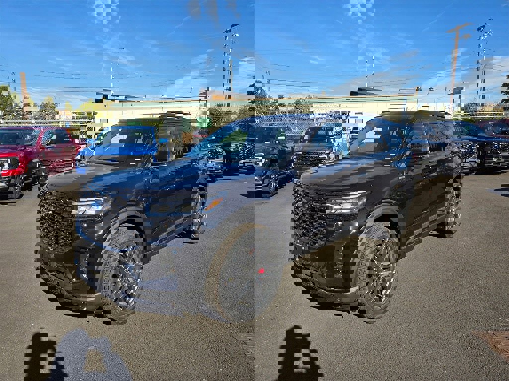 New 2025 Ford Explorer ST-Line w/ Premium Package