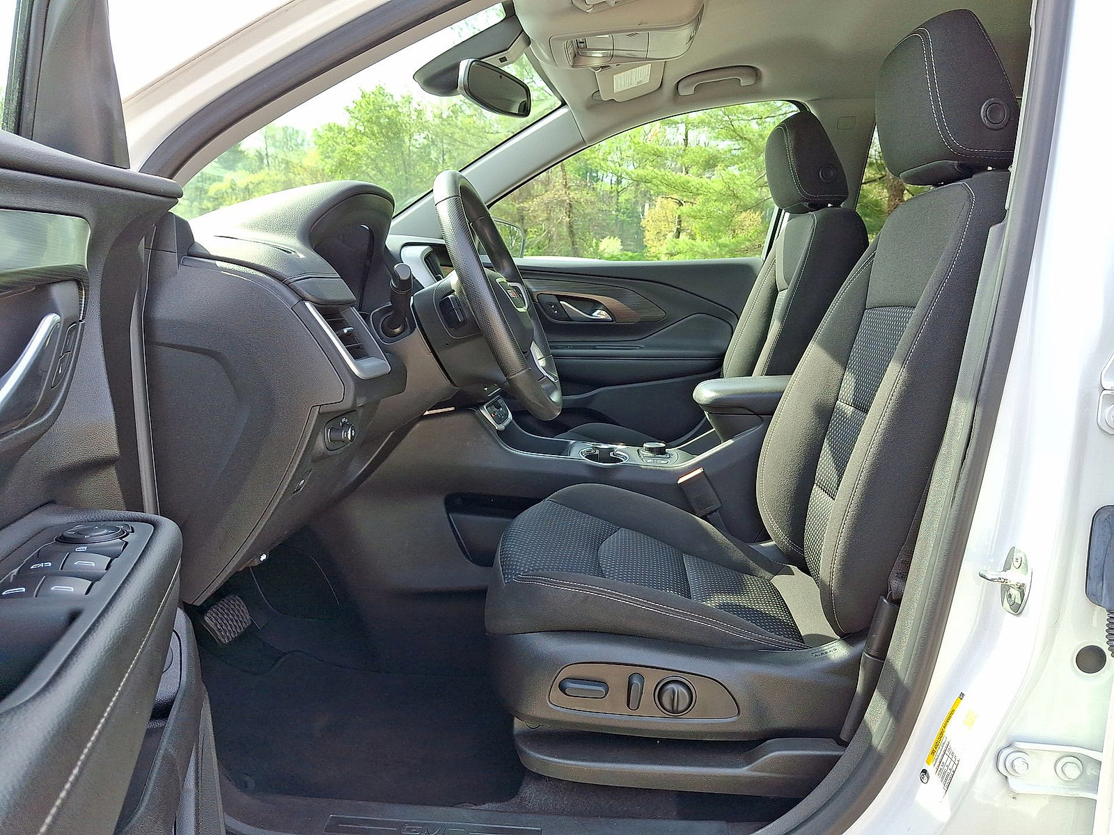 Certified 2022 GMC Terrain SLE w/ Driver Convenience Package AWD/4WD image 11
