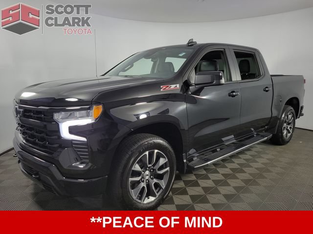 Used 2024 Chevrolet Silverado 1500 RST AWD/4WD image 3