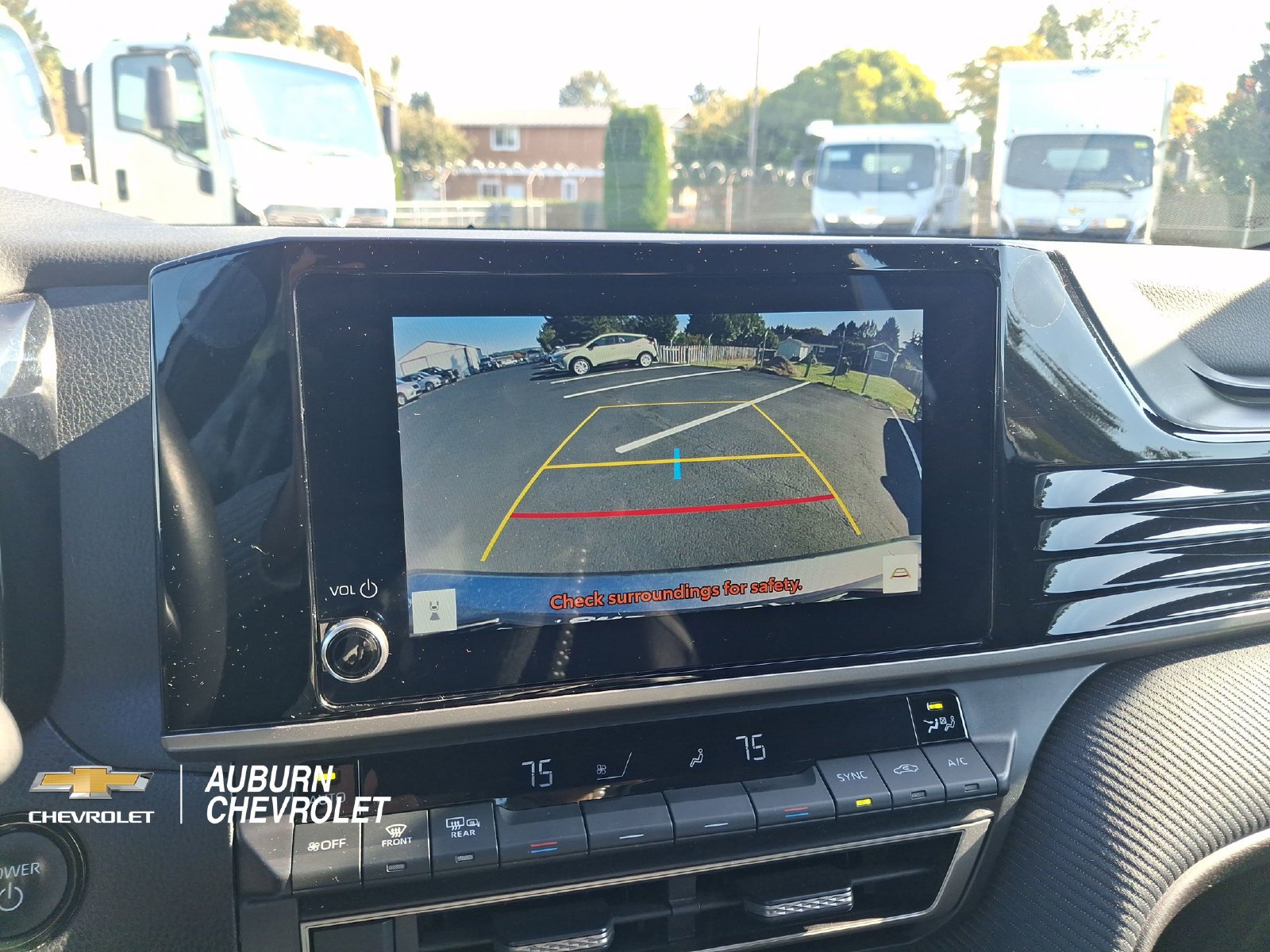 Used 2025 Toyota Camry SE FWD image 14