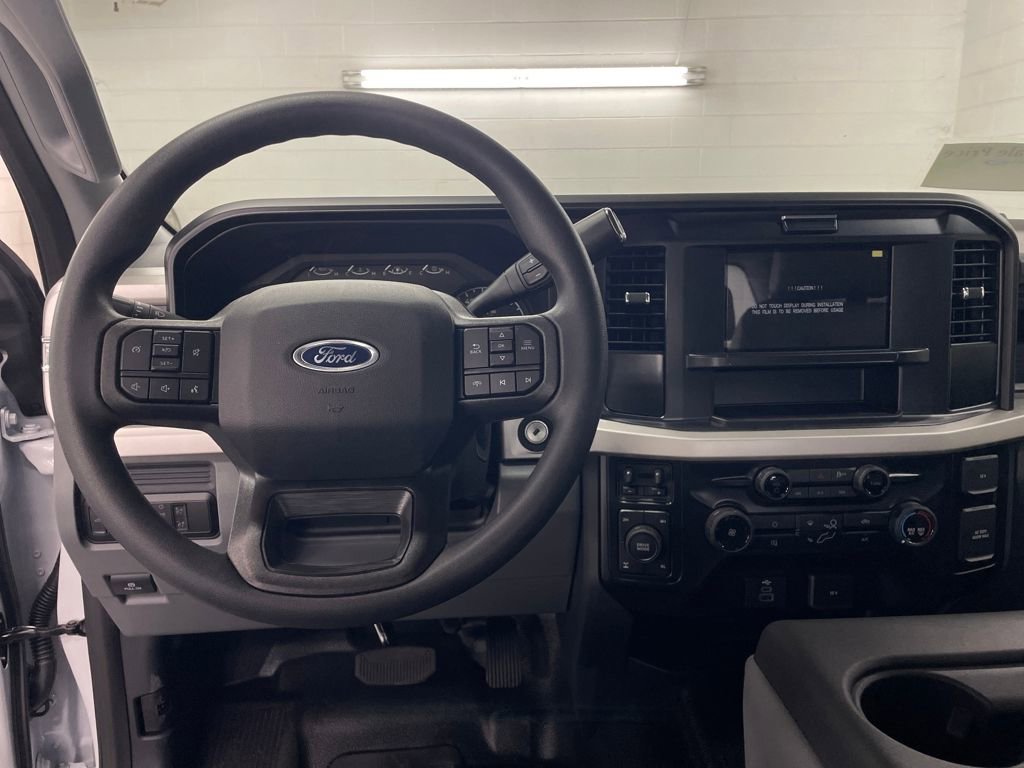 New 2026 Ford F250 XL w/ XL Chrome Package image 8