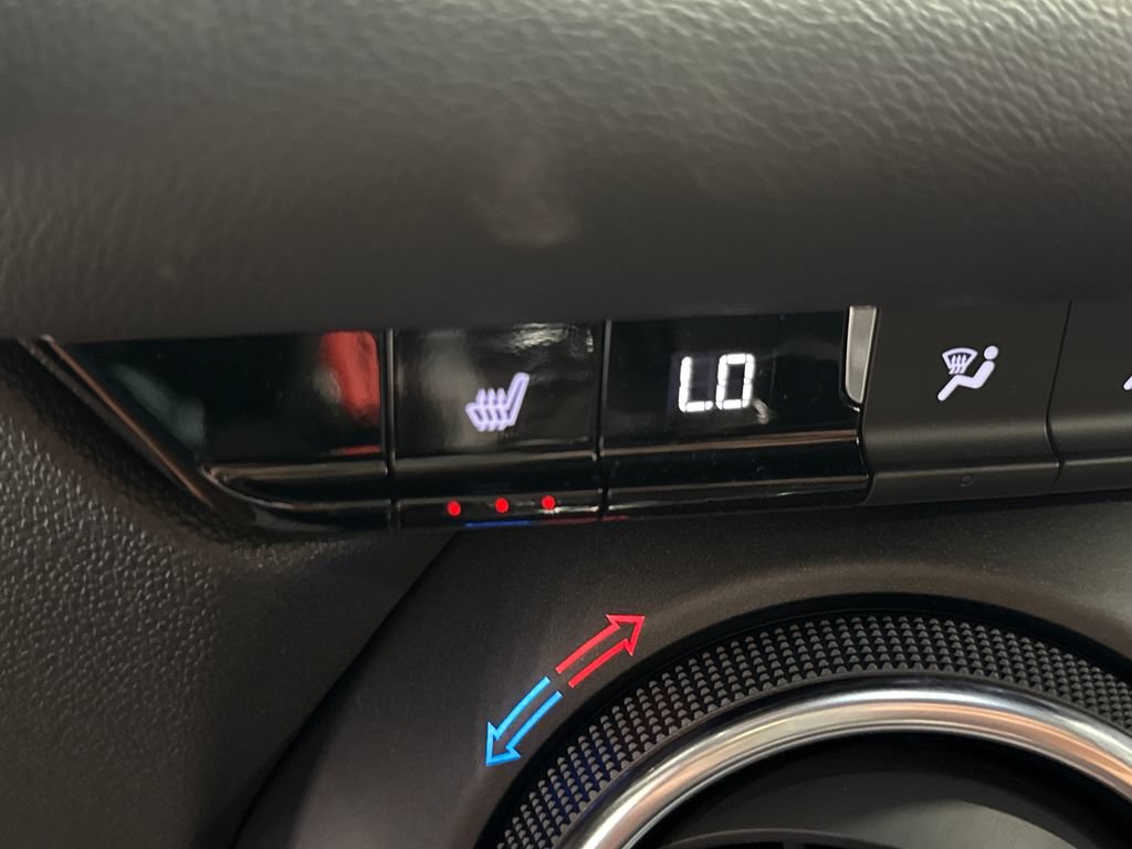 New 2026 Chevrolet Blazer LT w/ Convenience Package FWD image 16