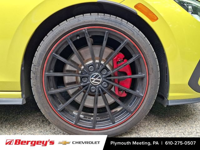 Used 2023 Volkswagen GTI 40th Anniversary Edition FWD image 10
