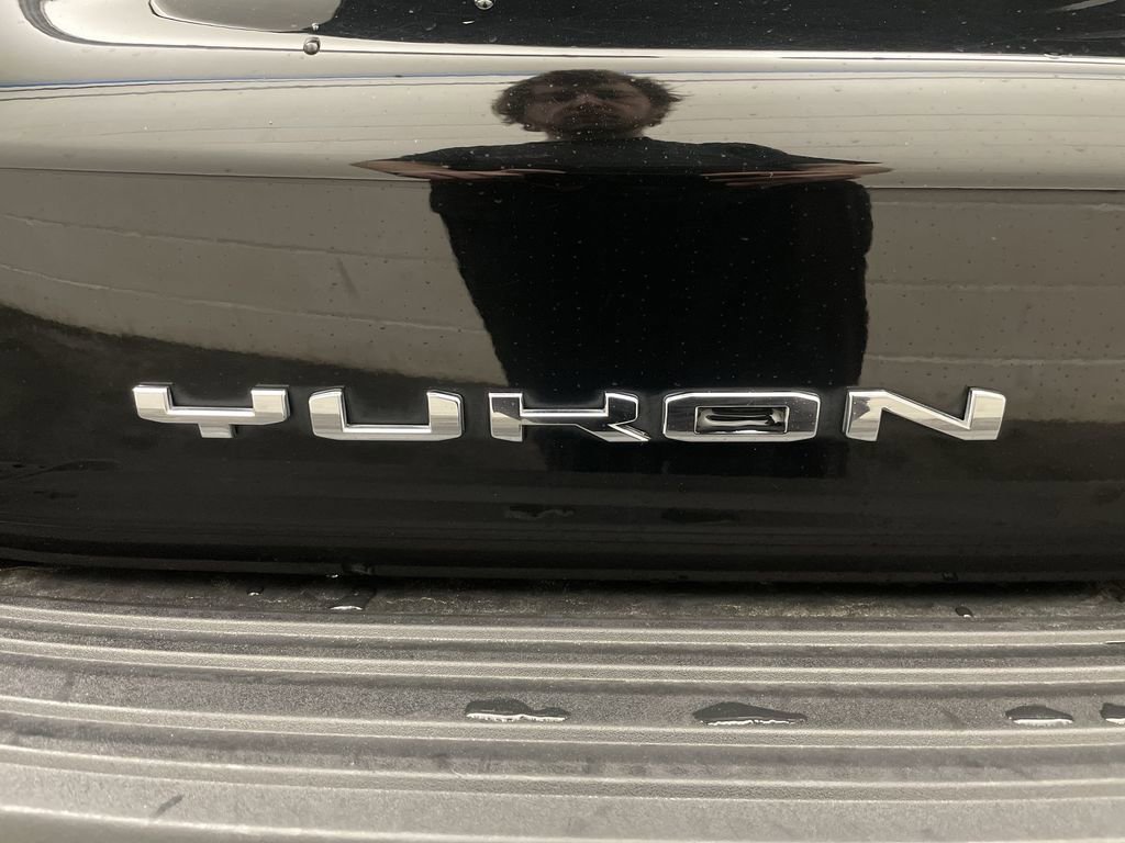 Used 2023 GMC Yukon XL SLT image 26