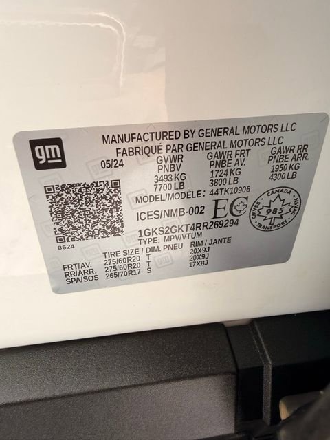 Used 2024 GMC Yukon XL SLT w/ SLT Premium Package image 2