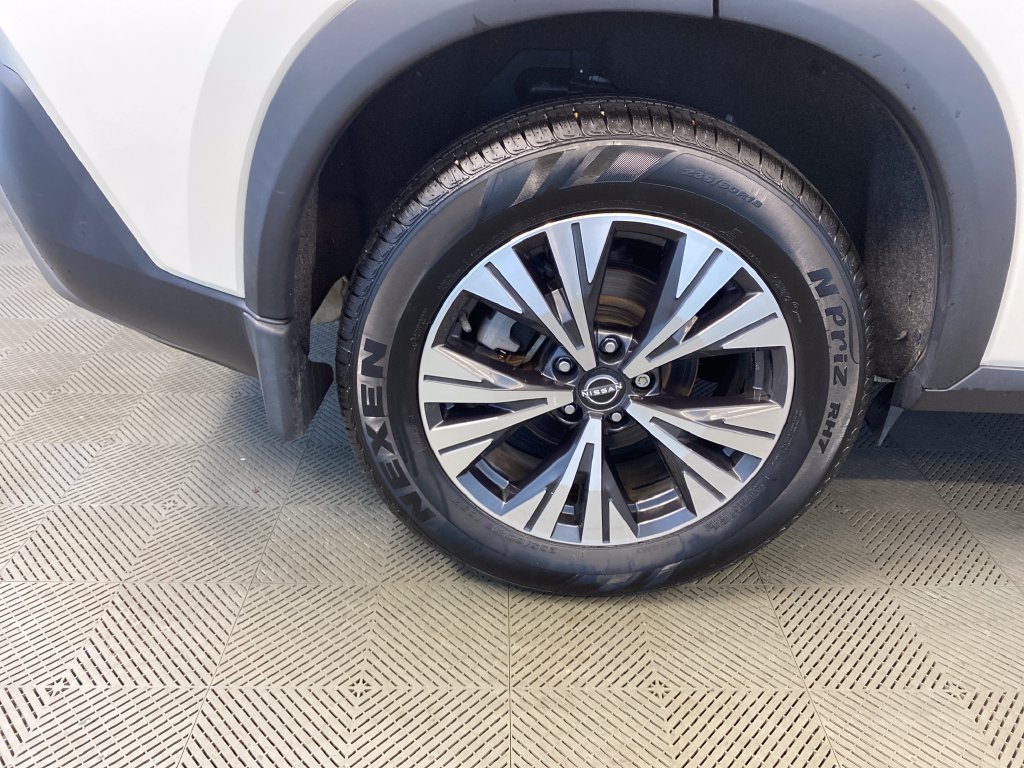 Used 2023 Nissan Rogue SV AWD/4WD image 31