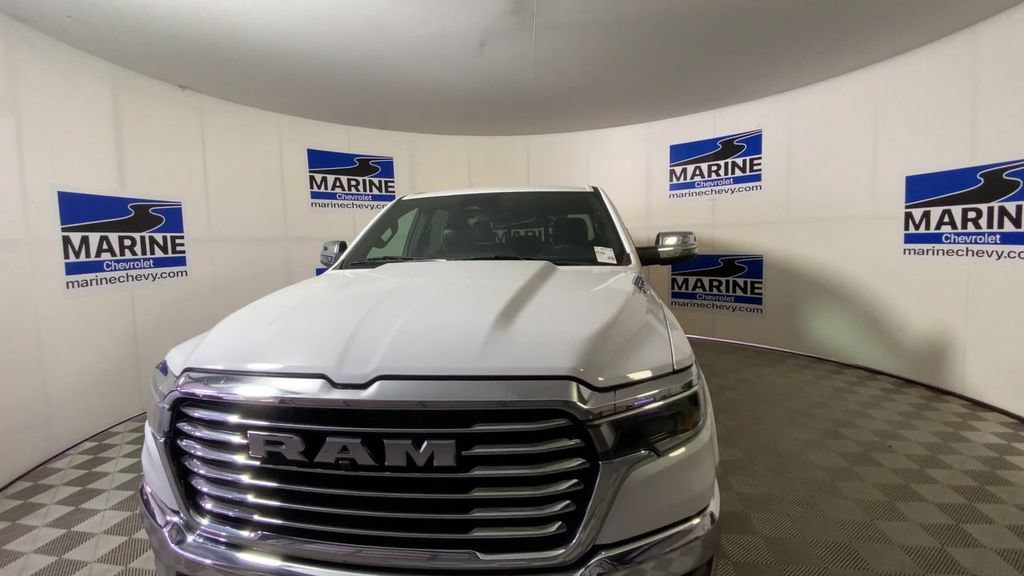 Used 2025 RAM 1500 Laramie AWD/4WD image 5