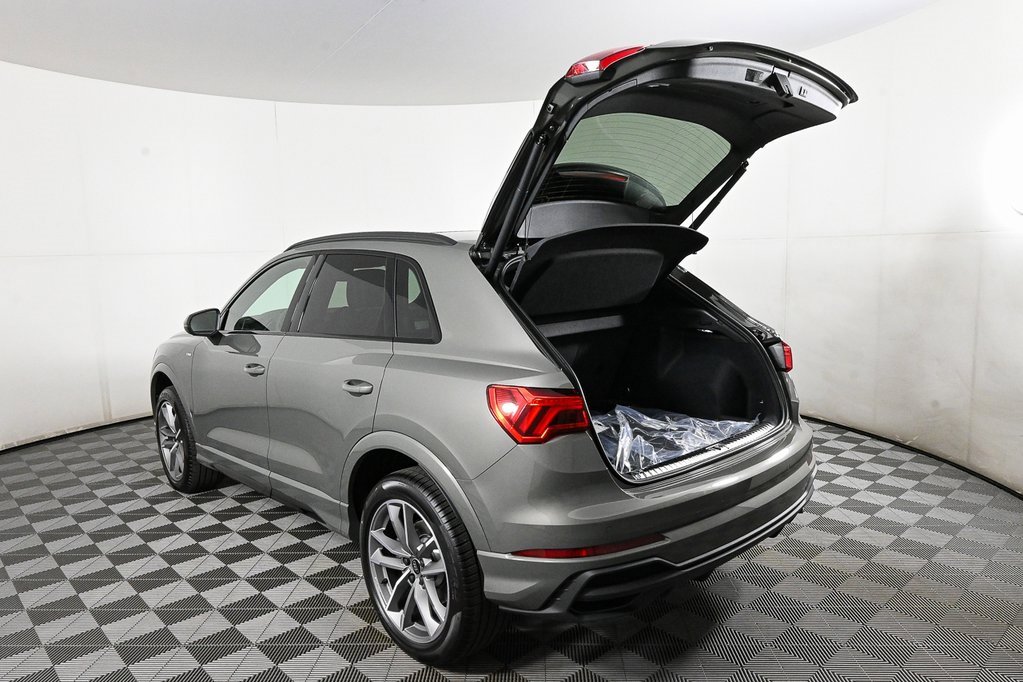 New 2025 Audi Q3 2.0T Premium image 31