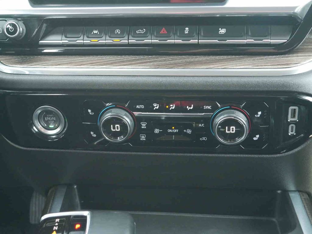 Used 2024 Chevrolet Silverado 1500 RST image 7