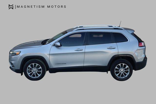 Used 2021 Jeep Cherokee Latitude Lux FWD image 2