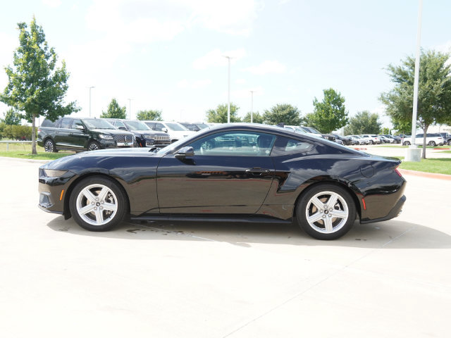 Used 2026 Ford Mustang Premium RWD image 3