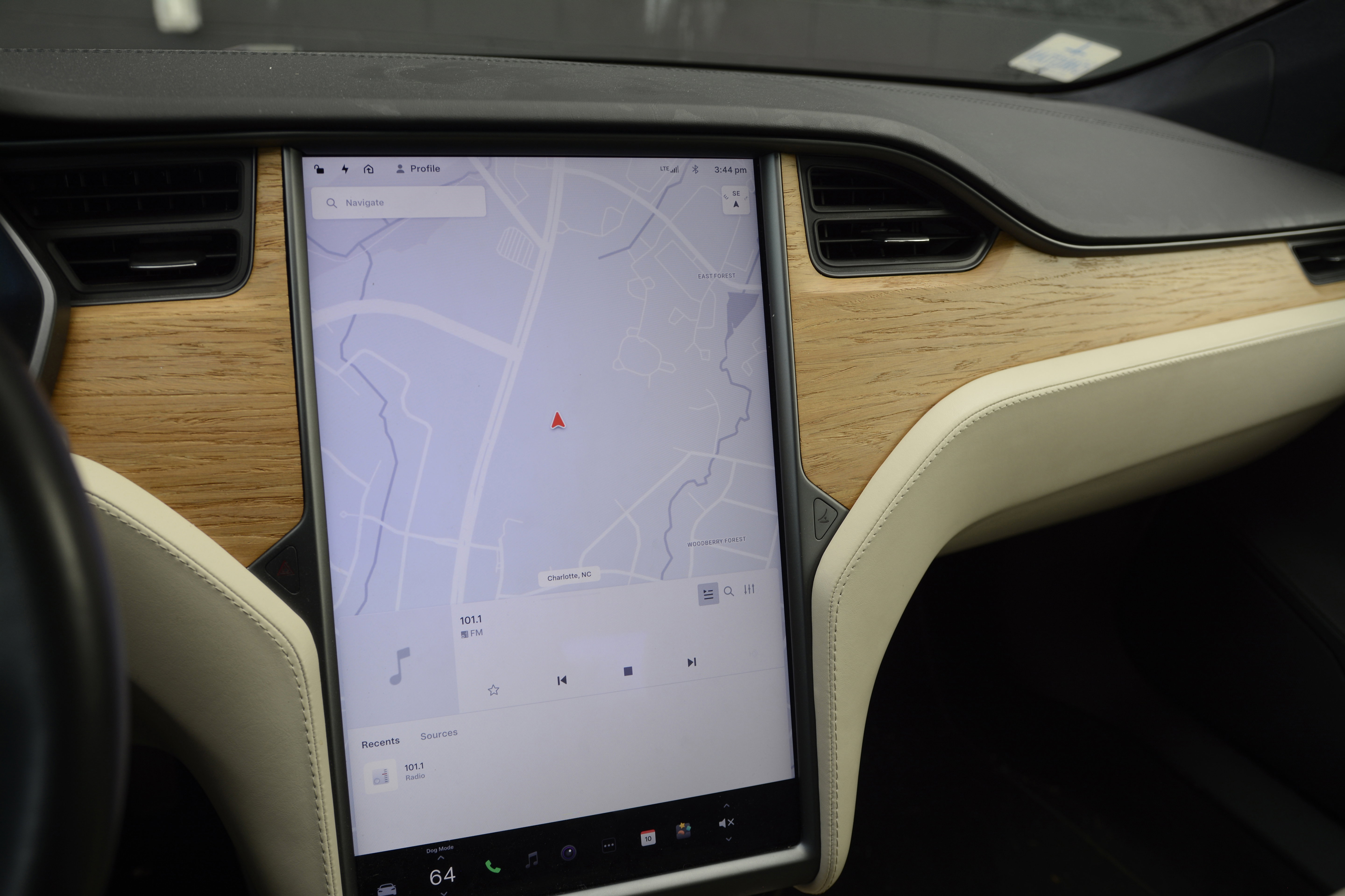 Used 2020 Tesla Model S Long Range Plus image 20