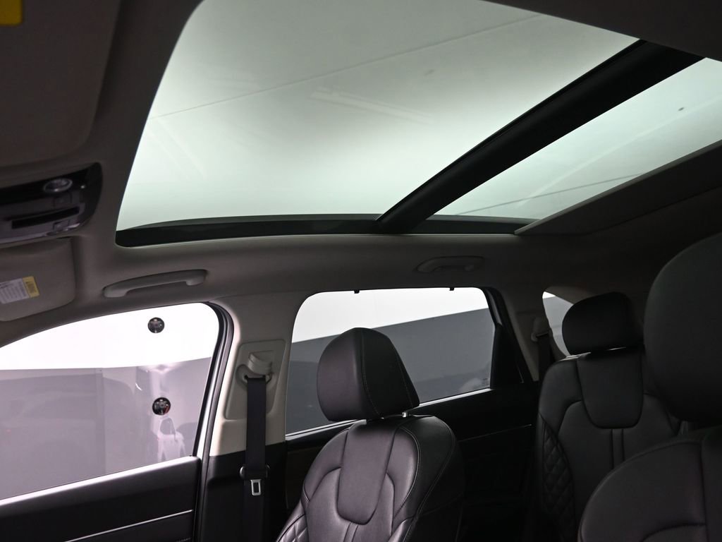 Used 2023 Kia Sorento SX Prestige image 21