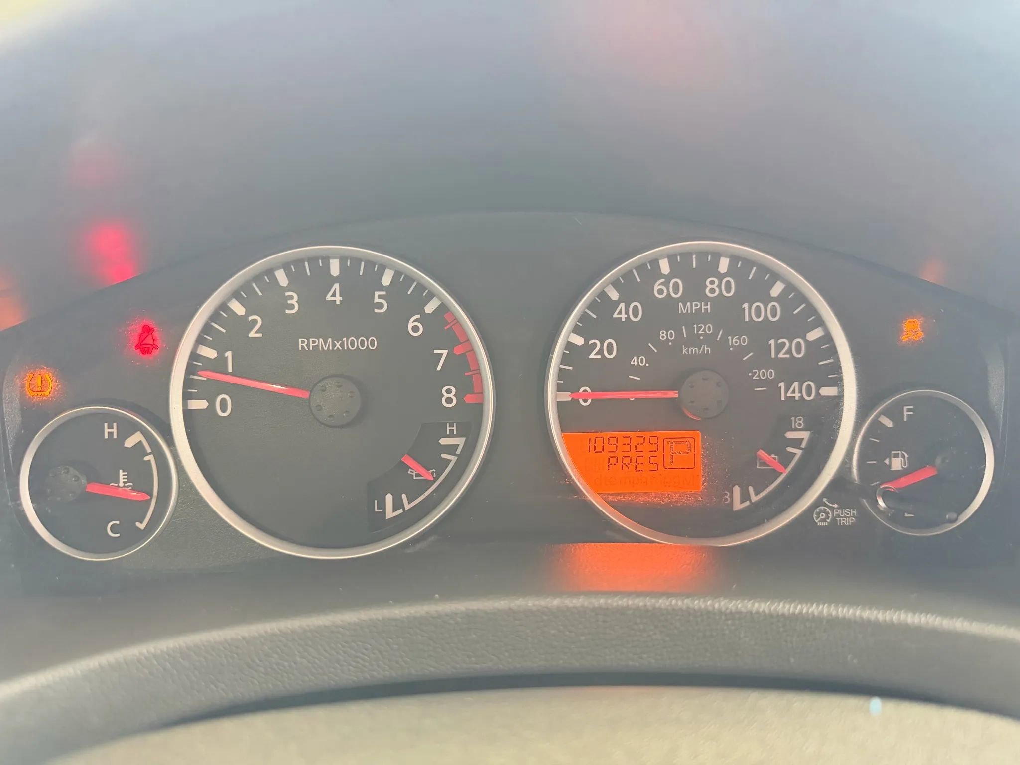 Used 2012 Nissan Pathfinder SV image 15