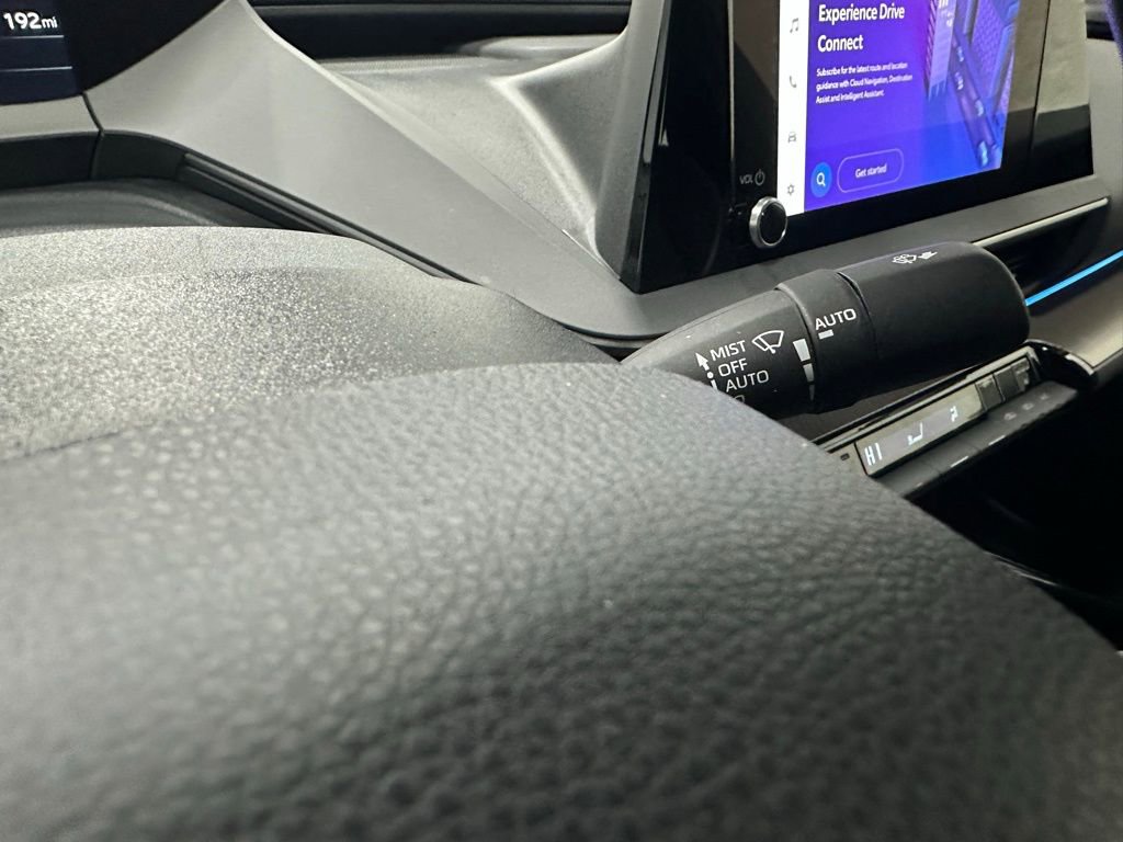 Used 2025 Toyota Prius XLE image 22