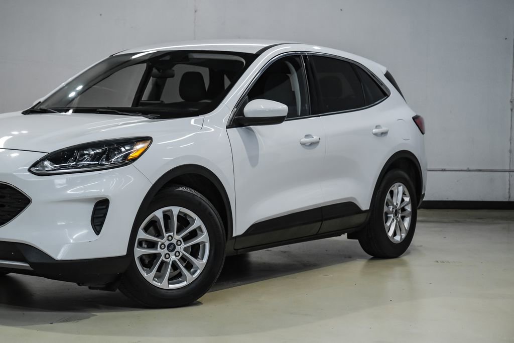 Used 2021 Ford Escape SE FWD image 6