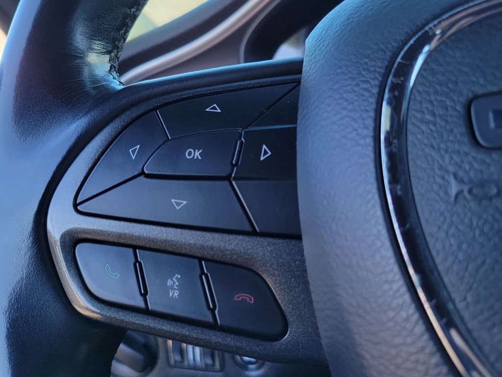 Used 2020 Dodge Challenger SXT image 15