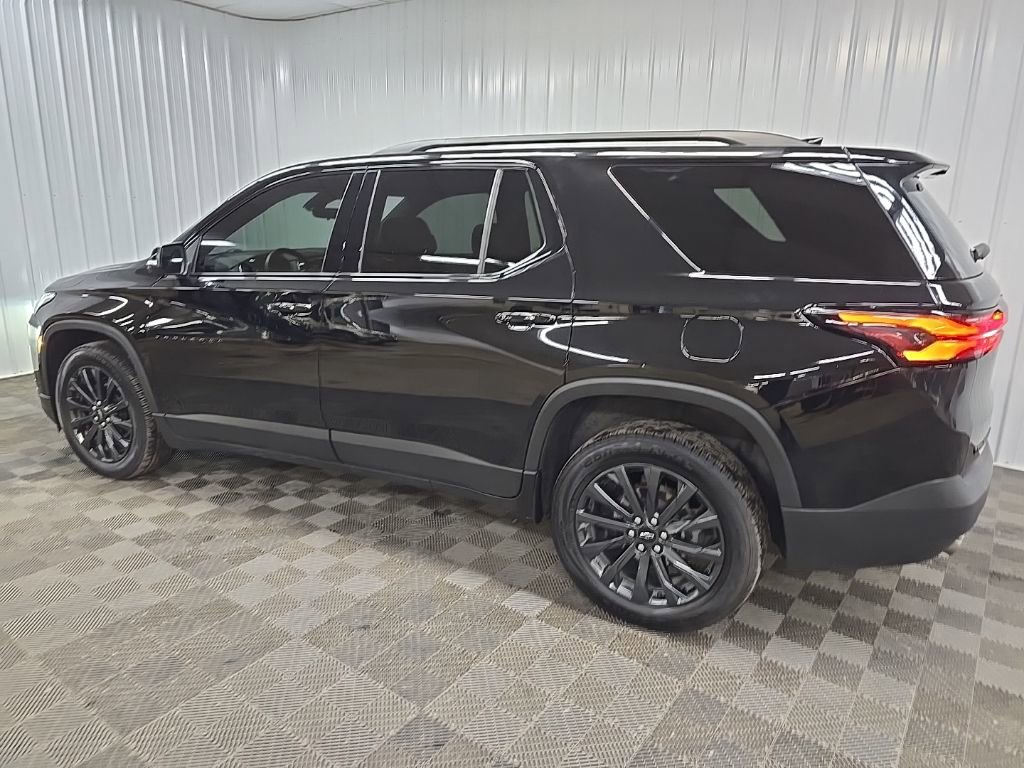 Used 2023 Chevrolet Traverse RS image 4